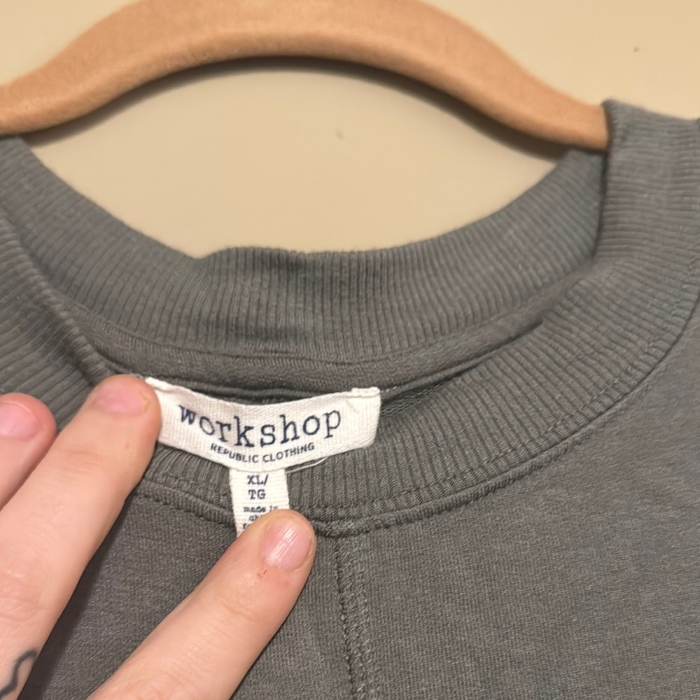 Women's Workshop Republic Gray Crew Neck Sweater - Picture 3 of 4